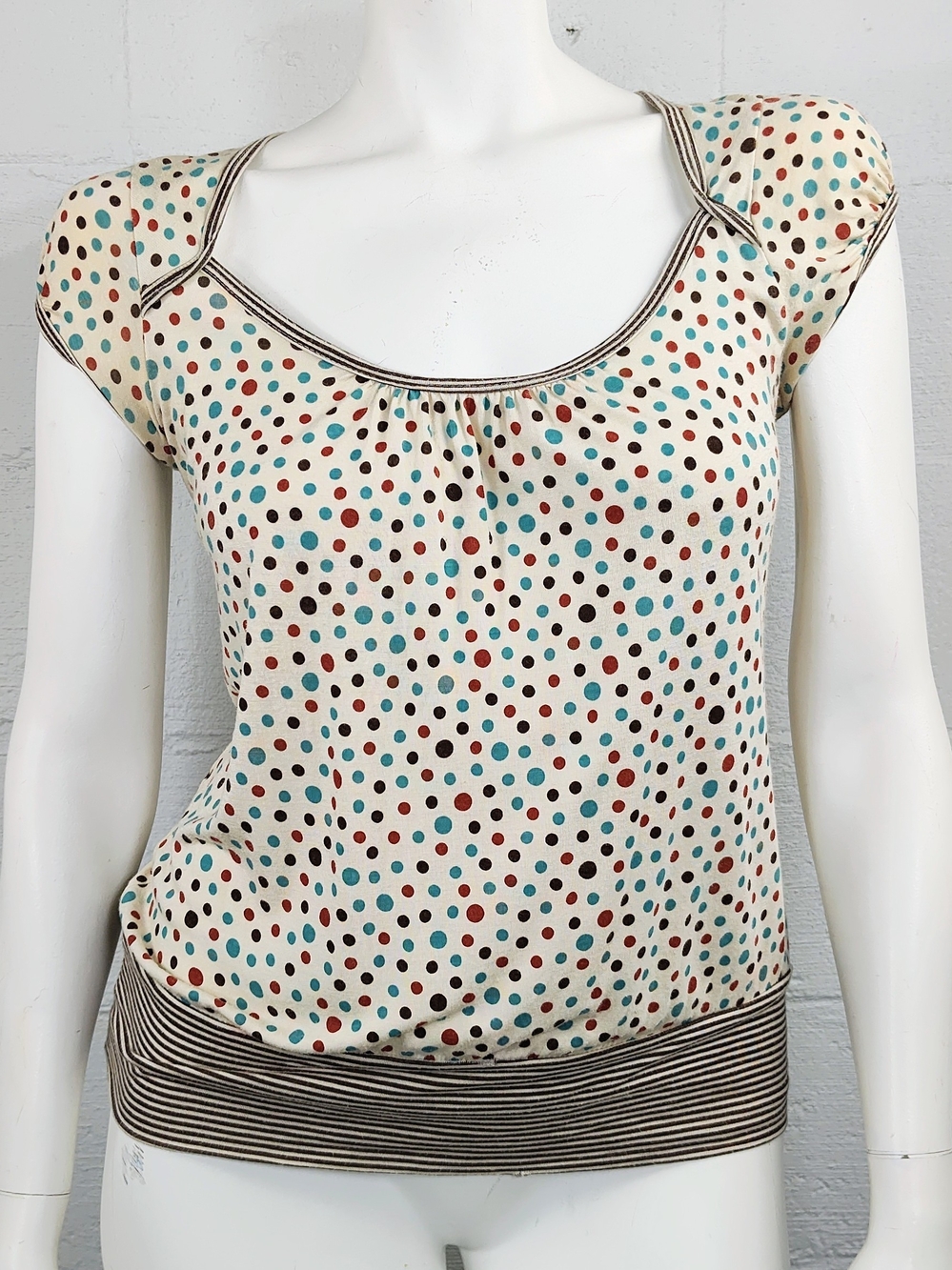 Wet Seal Vintage Y2K Cream Polka Dot Scoop Cap Sleeve Top